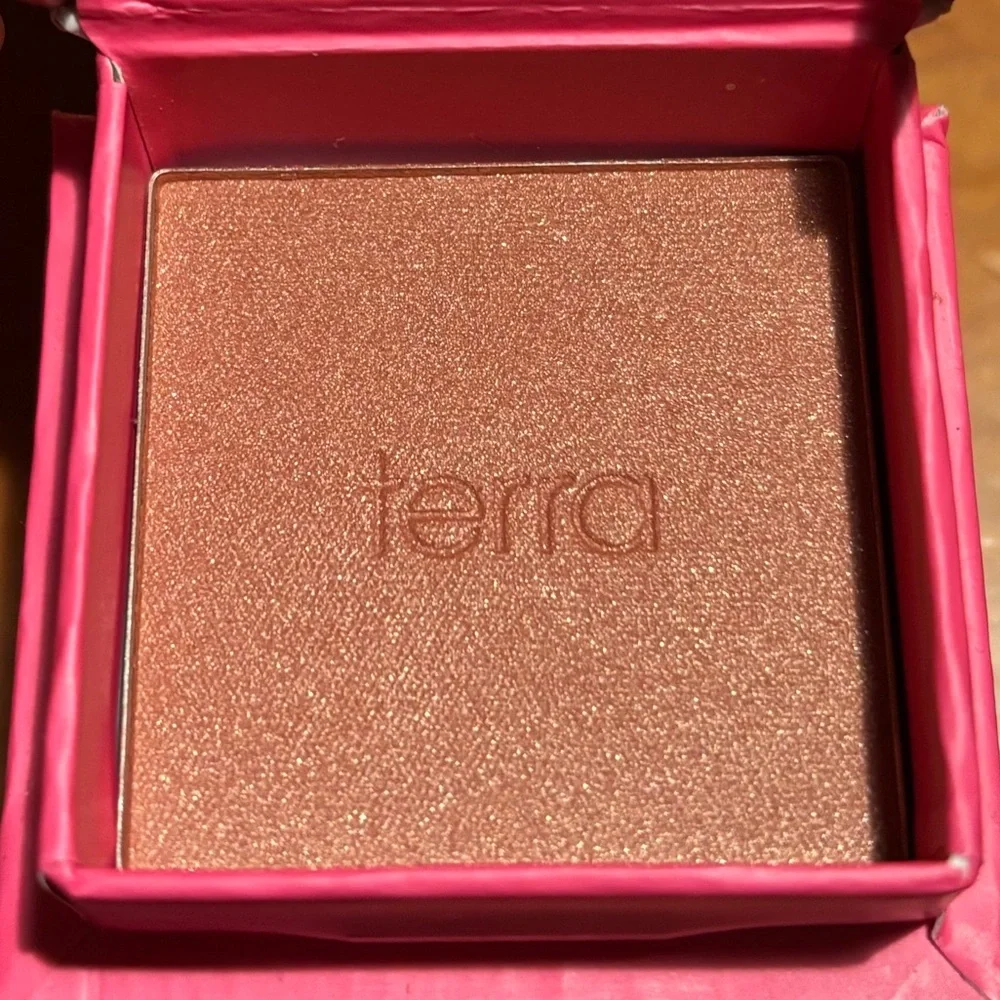 Benefit Terra Golden Brick-Red Blush